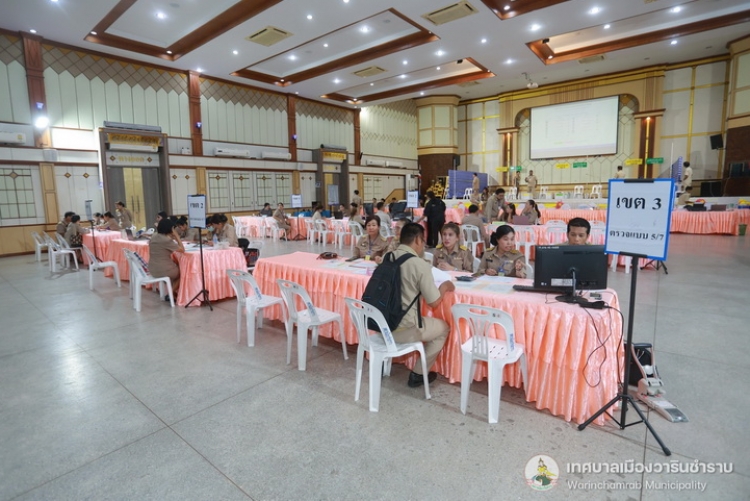 บรรยากาศการส่งหีบบัตรเลือกตั้งจากคณะกรรมการประจำหน่วยเลือกตั้ง